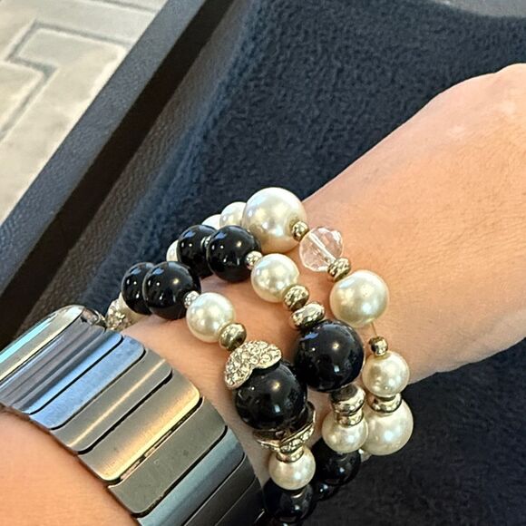 Banana Republic Black and White Pearl Bracelet Set of three - Picture 1 of 5